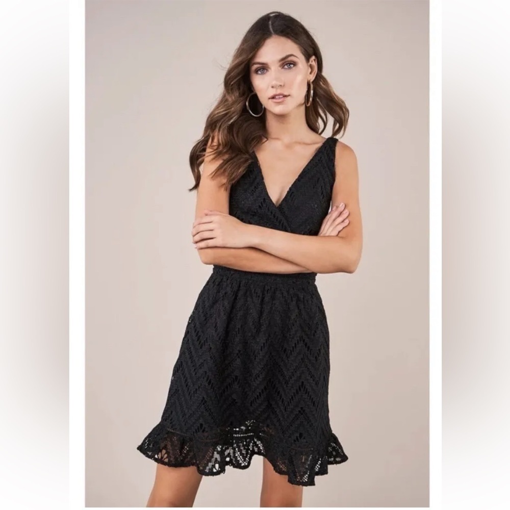 Sugar Lips All My Love Black V-Neck Sleeveless Dress S NWT Crochet Lace Mini